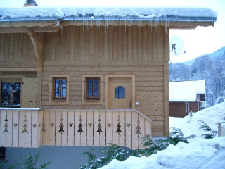 Chalet de grand standing 5 étoiles, 8 chambres, 8 salles d'eau, sauna, véritable babyfoot de café, au pied des pistes